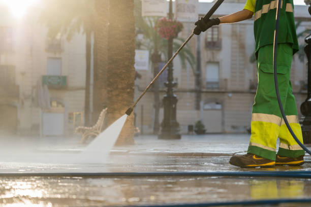 Best Garage Pressure Washing  in Roaring Spring, PA